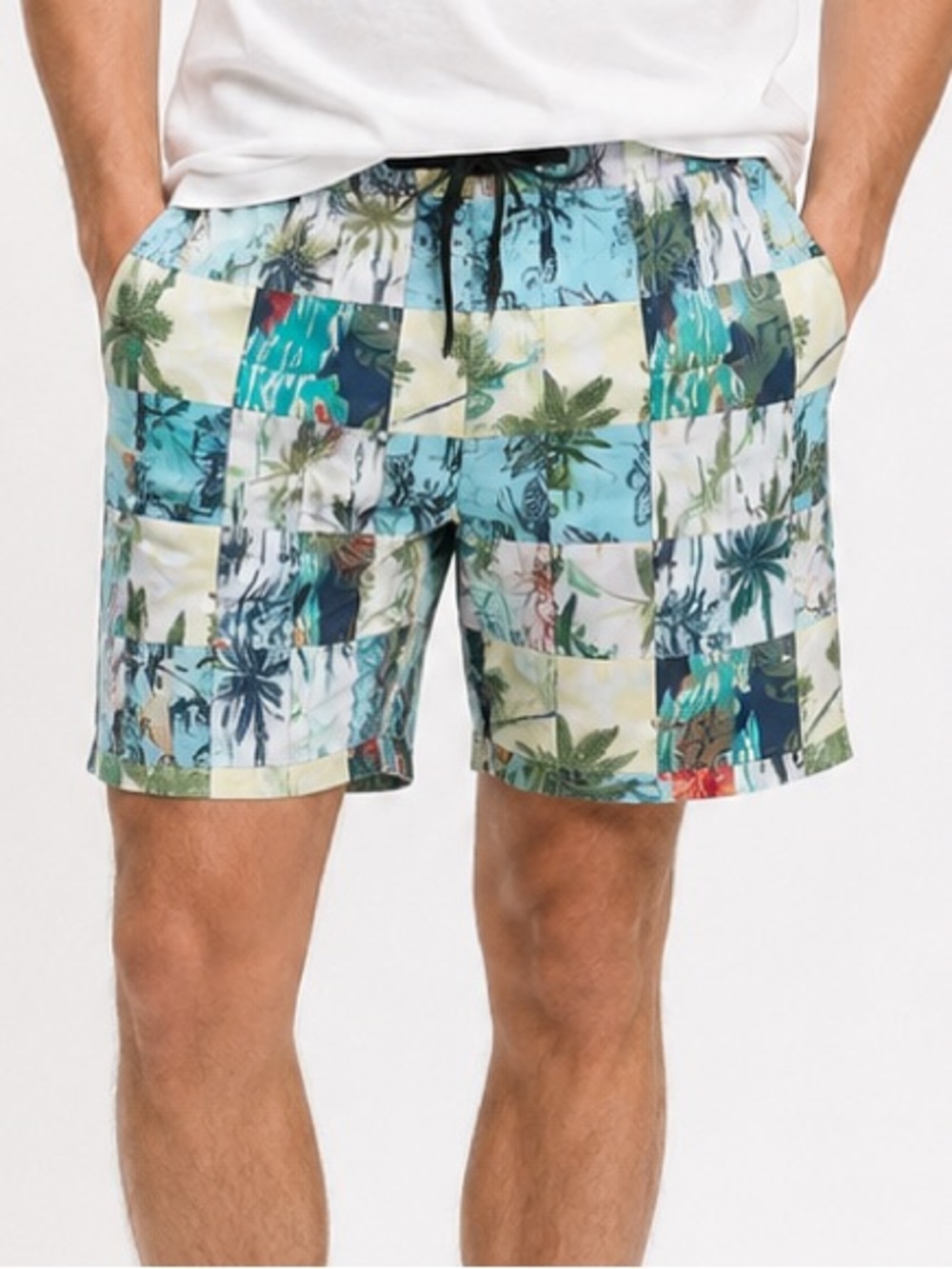 Vintage SKIDZ Tropical Patchwork Print Shorts Size Medium